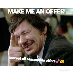 MAKE ME AN OFFER!💕😊